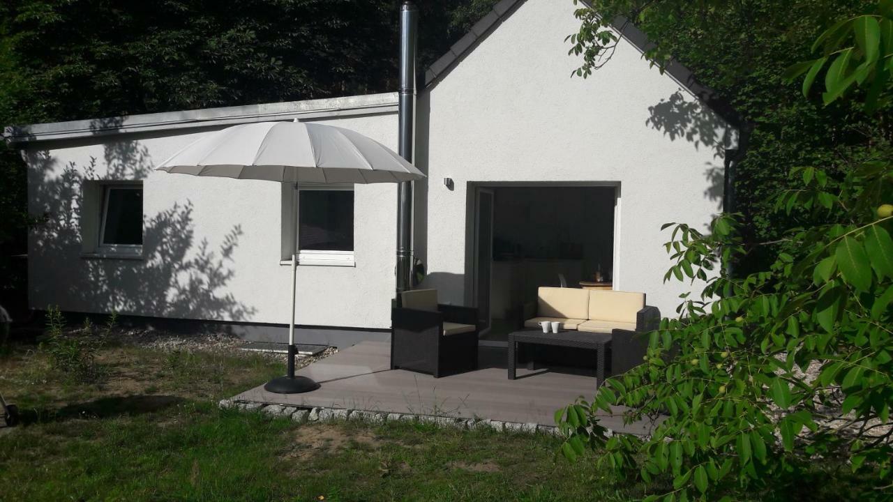 Cottage Am Wald Bei Berlin Falkensee Exterior photo